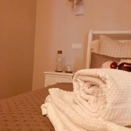 Dream House - Com Piscina Aquecida E Com 5 Bicicletas Incluindo 1 Eletrica